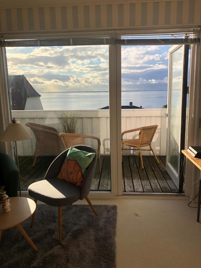 Dejligt Vaerelse Med Eget Bad Og Havudsigt Apartment Assens Exterior foto