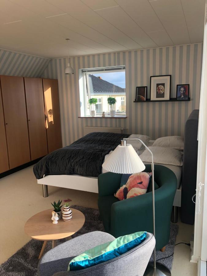 Dejligt Vaerelse Med Eget Bad Og Havudsigt Apartment Assens Exterior foto