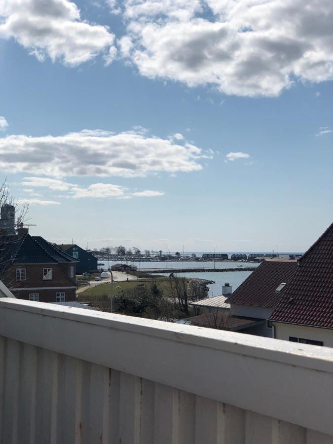 Dejligt Vaerelse Med Eget Bad Og Havudsigt Apartment Assens Exterior foto